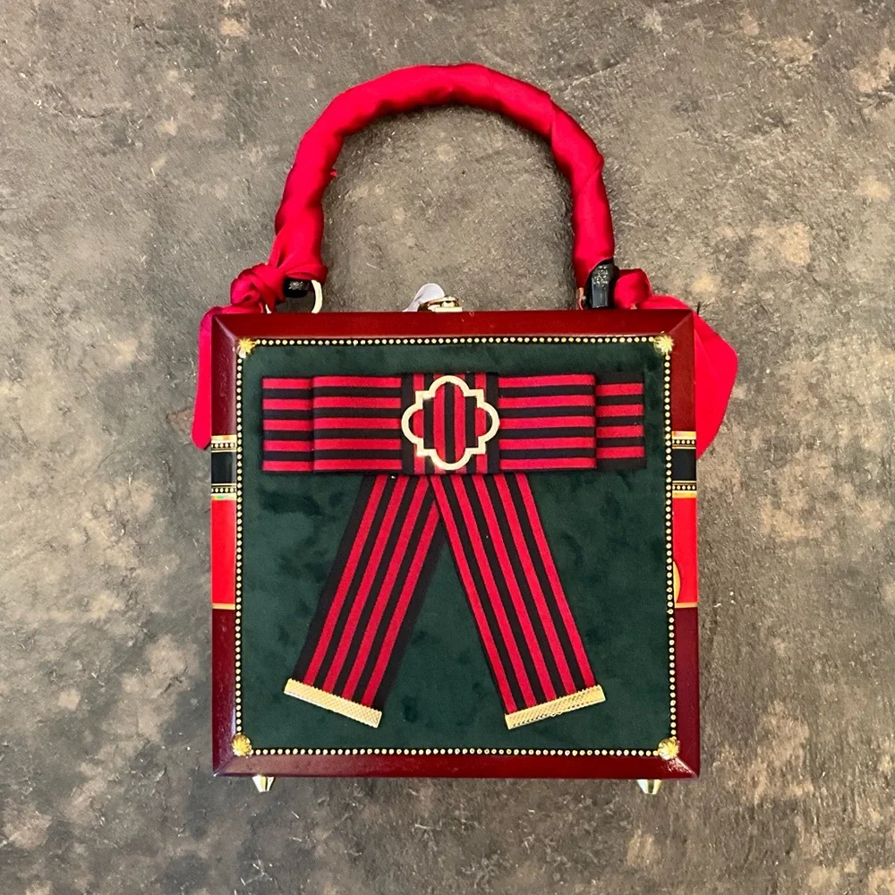 The Leighton Bag - Upcycled Vintage Cigar Box -Darling Clutch Company - Picture 2 of 7